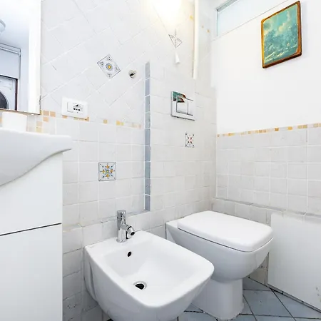Apartment San Lorenzo , Near Termini Station Center V Rome