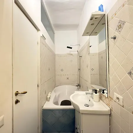 Apartament San Lorenzo , Near Termini Station Center V Rzym