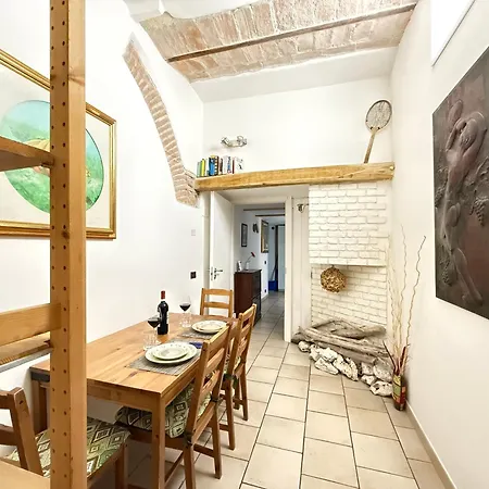 Apartament San Lorenzo , Near Termini Station Center V Rzym